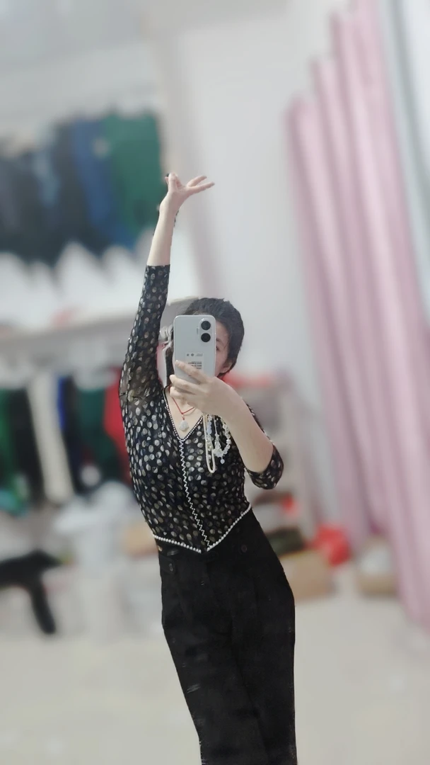 新款夏季时尚印花荷叶中袖网纱拼接广场舞舞蹈服