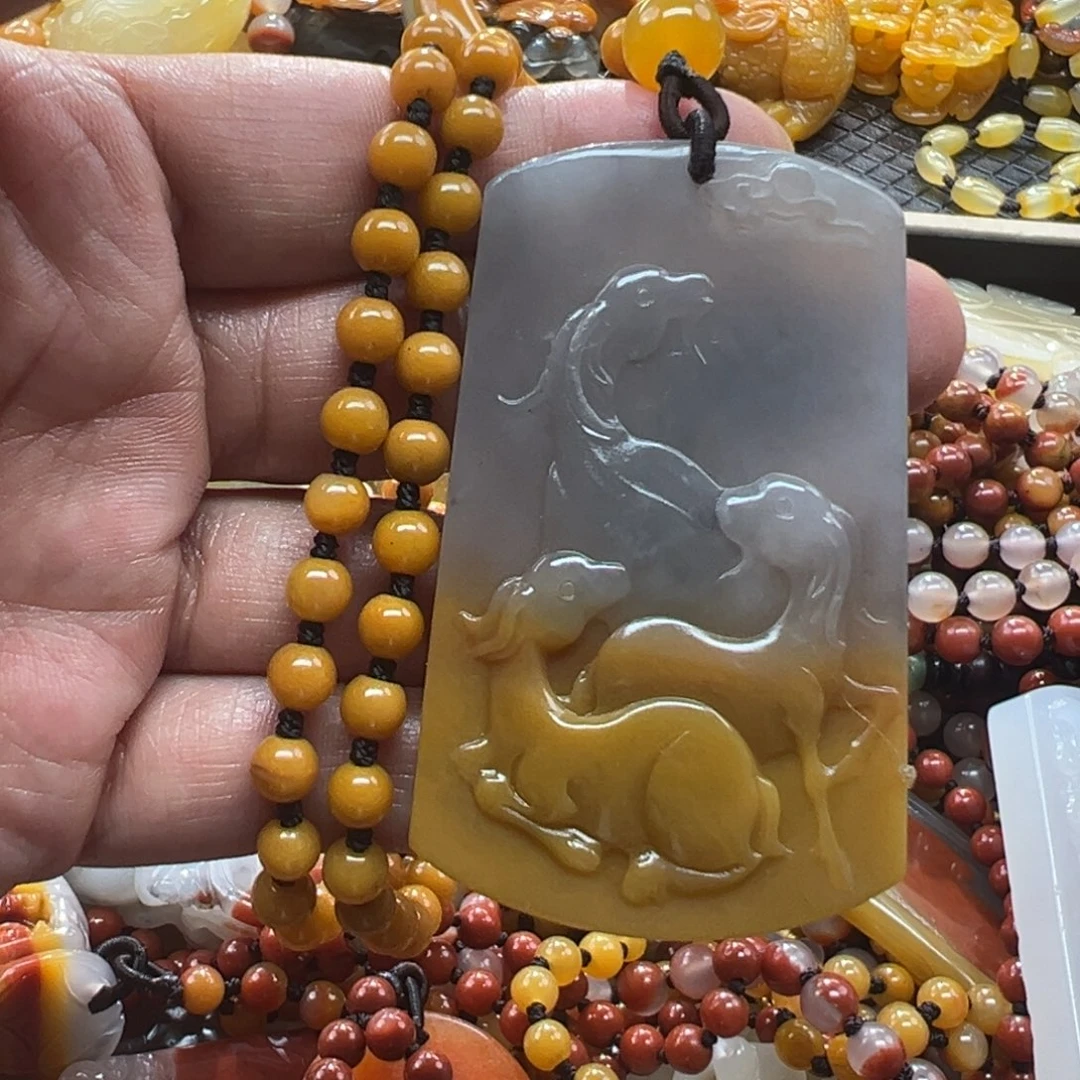 未镶嵌未镶嵌石英质玉