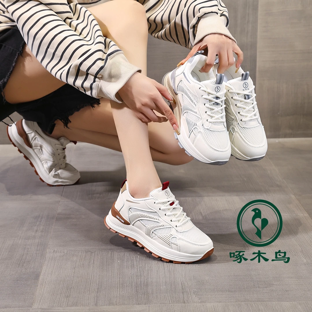 啄木鸟2025春季新款轻便舒适爆款圆头厚底运动休闲鞋