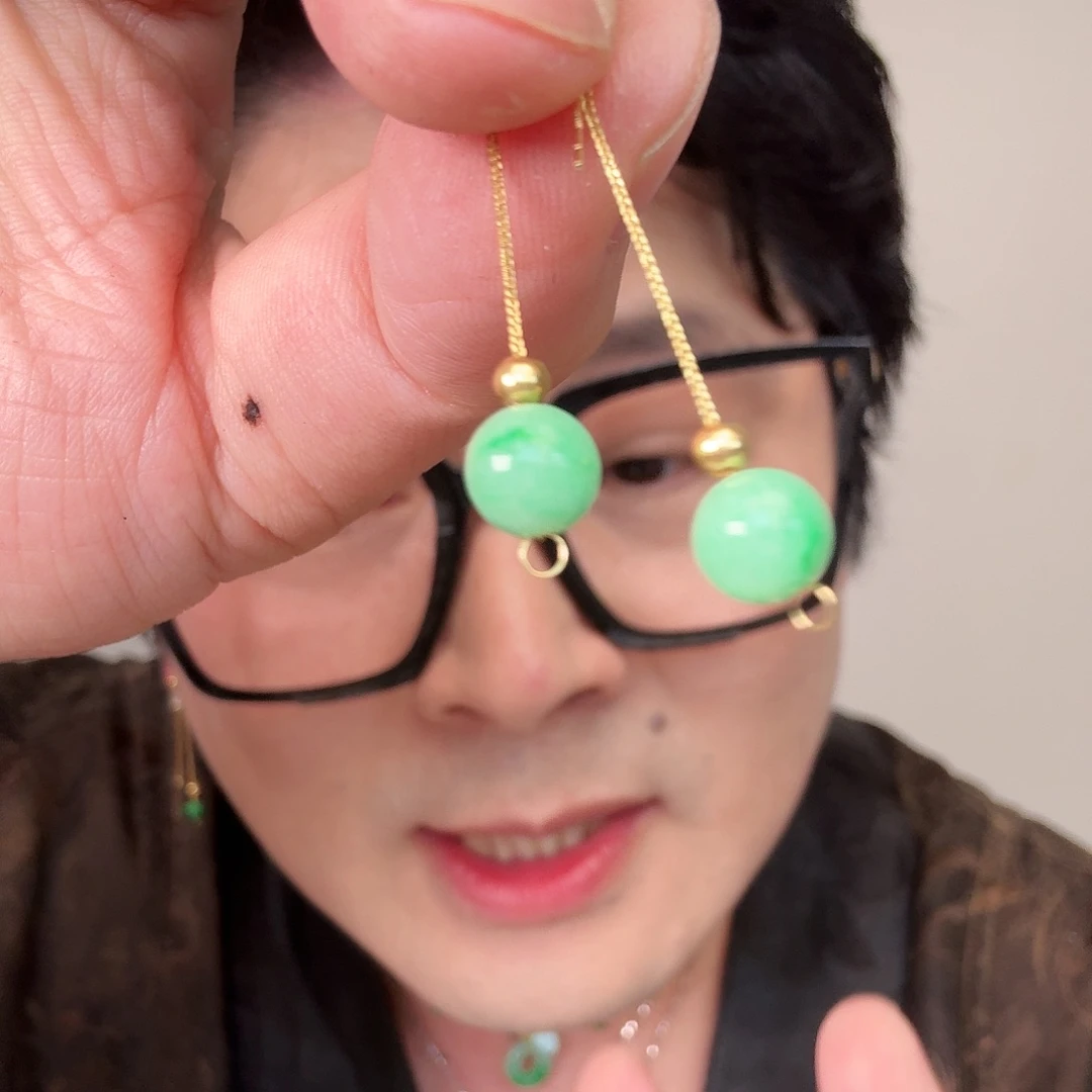 翡翠18K金镶嵌颈饰一对