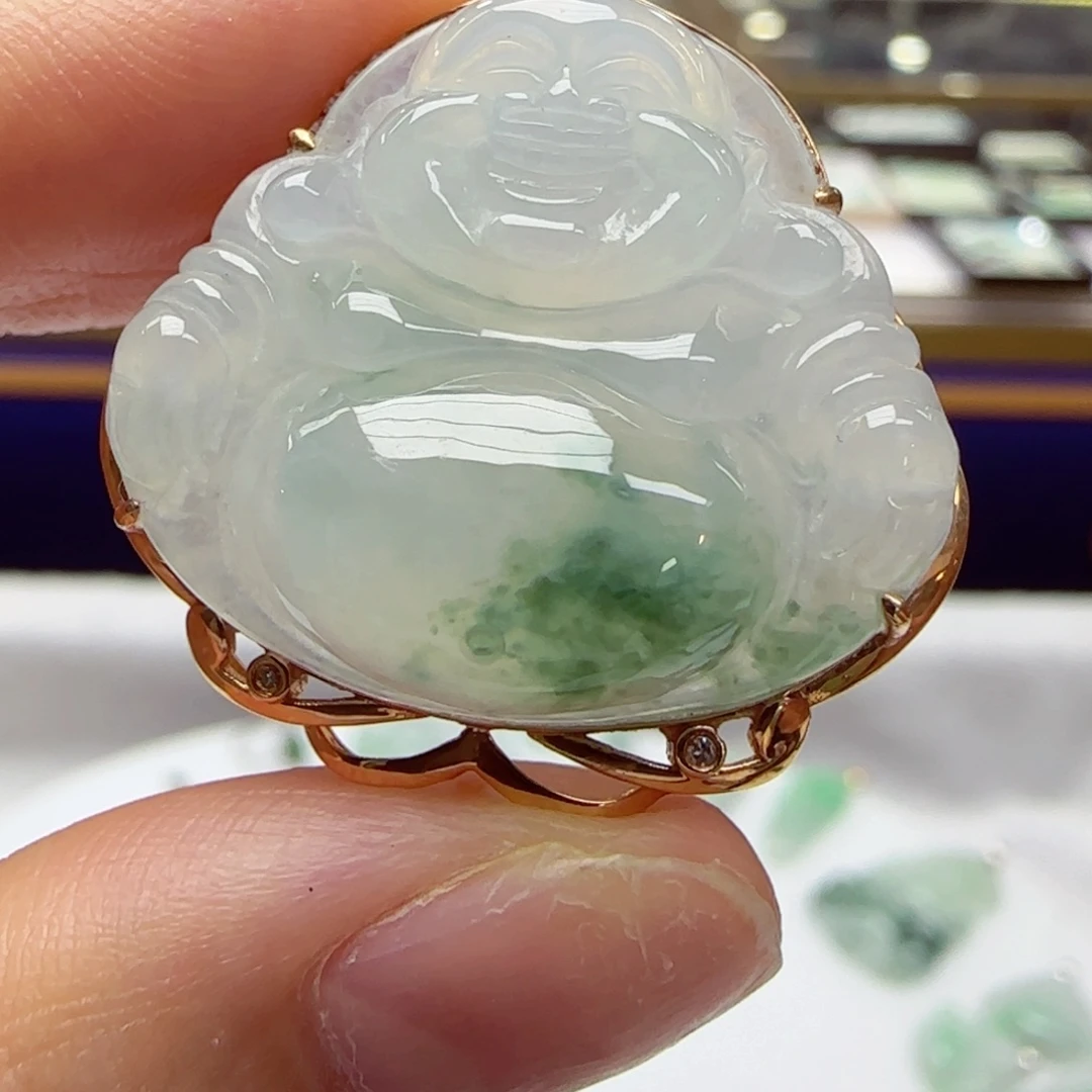 颈饰18K金镶嵌翡翠佛