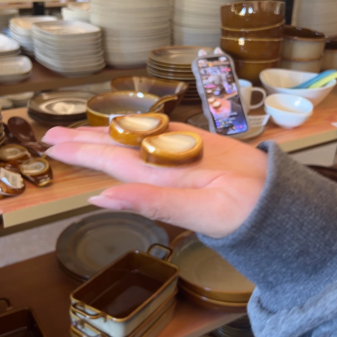 新骨瓷189瑕疵慎拍曼谷棕 小筷架 2只装