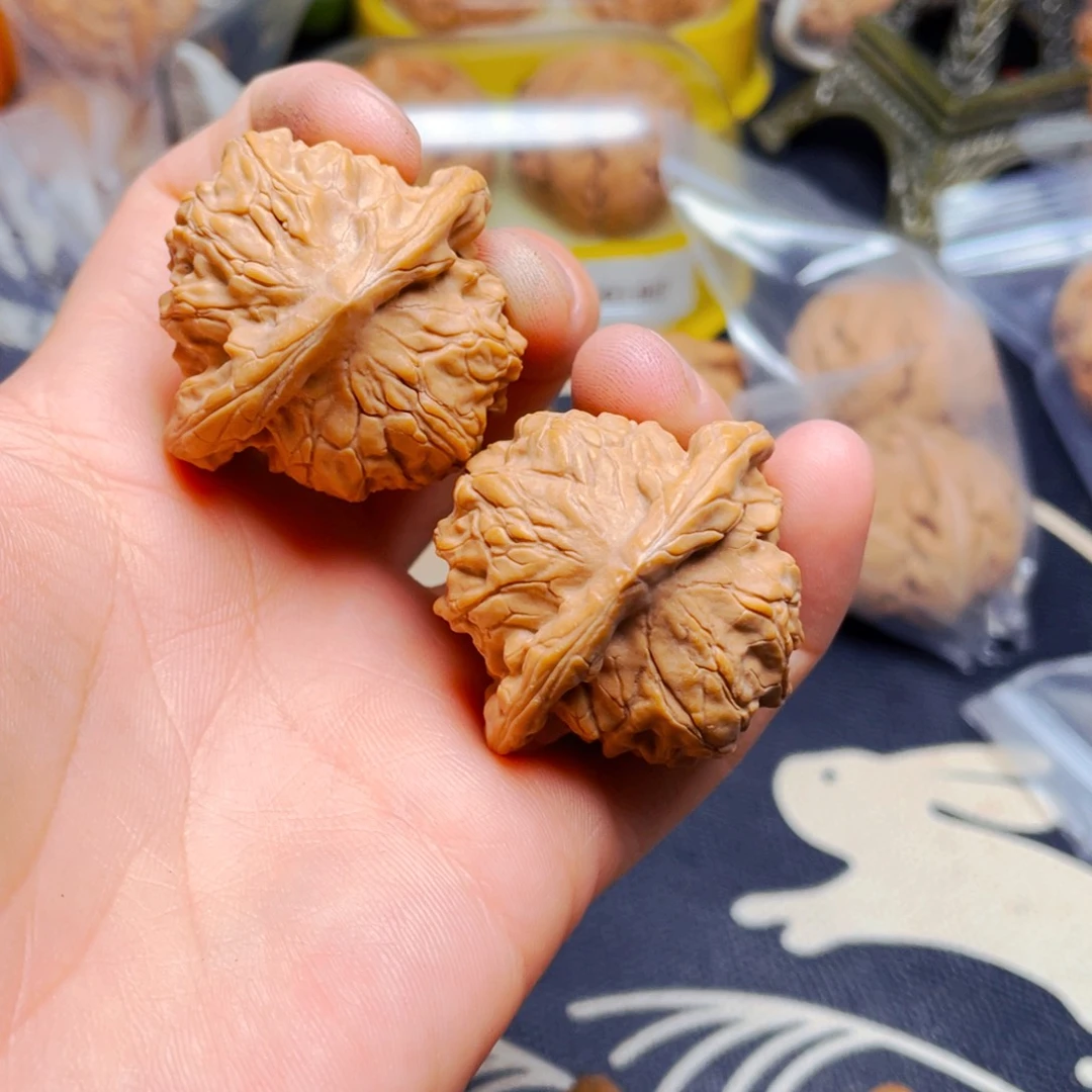 文玩核桃把件大耳朵图图