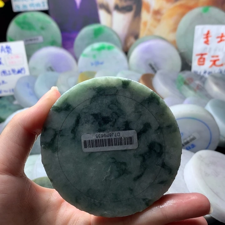 定制翡翠未镶嵌手镯