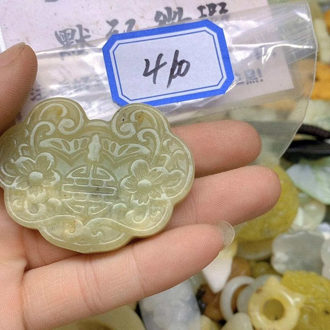 蛇纹石玉颈饰未镶嵌410