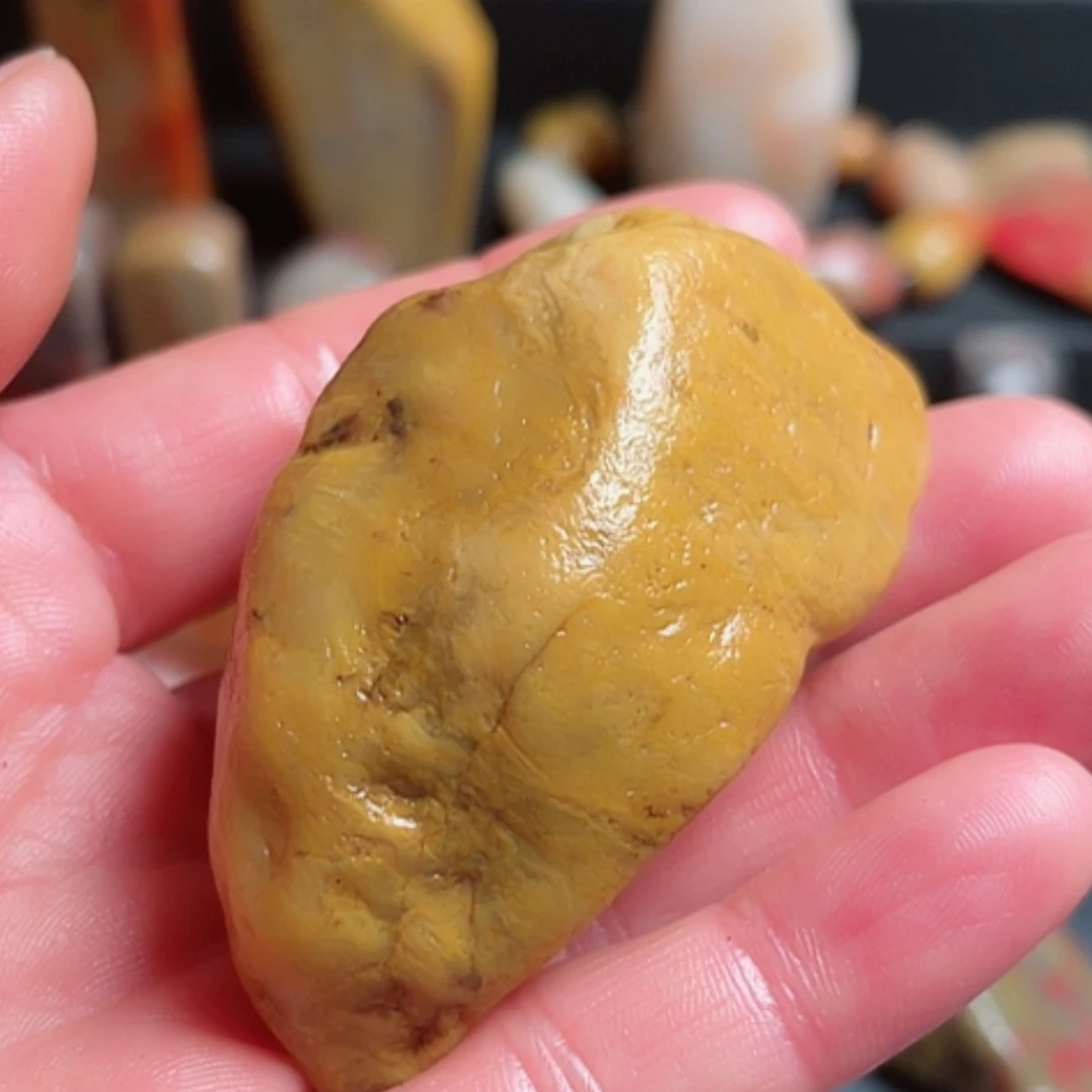 【闪购商品】昌化石星**纺昌化田黄石