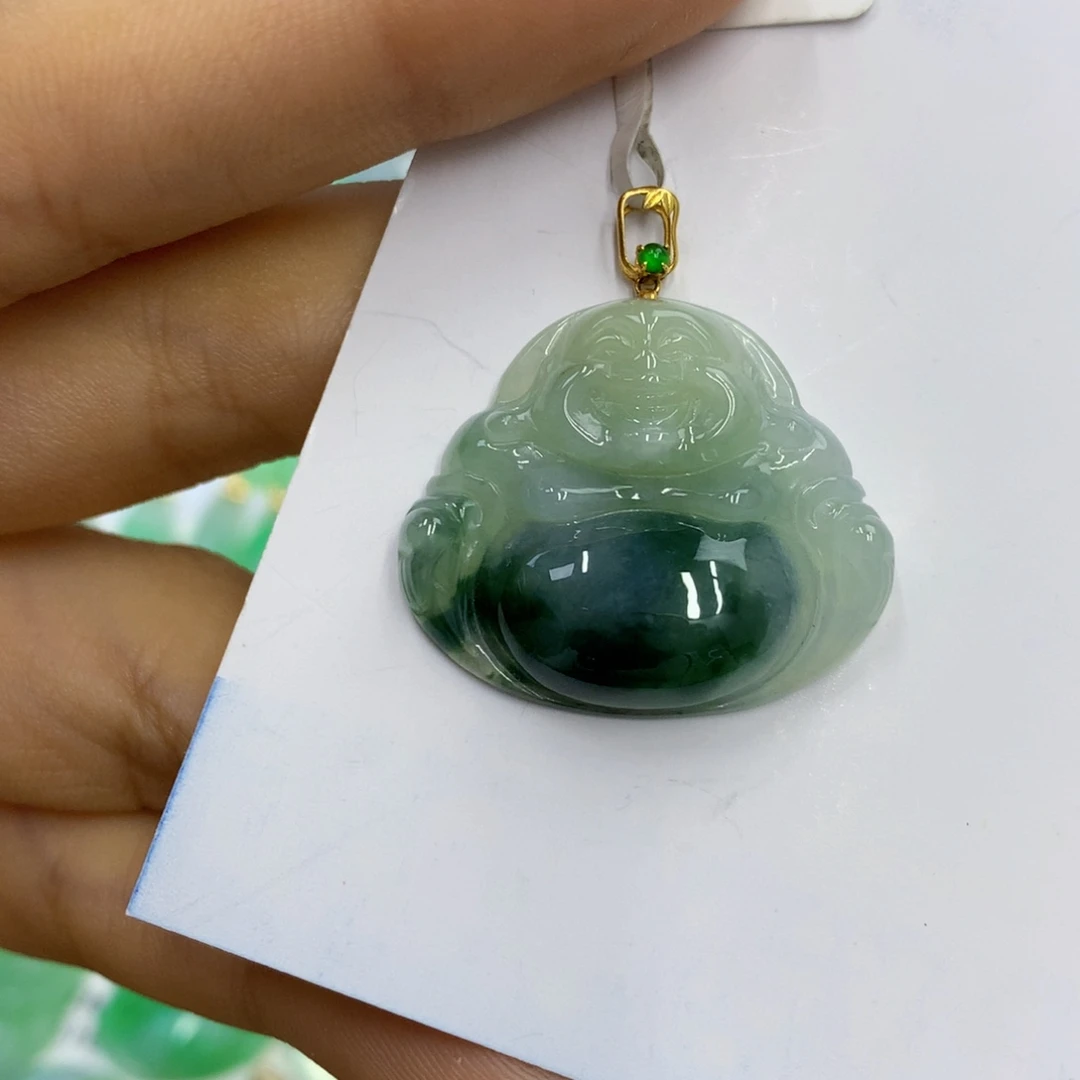 翡翠18K金镶嵌颈饰