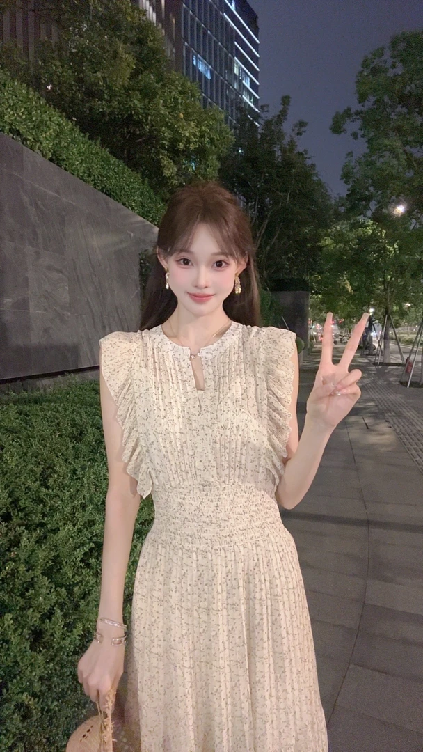 小狐狸PLUS（其他店铺都是仿版）绿色碎花连衣裙长裙25188清