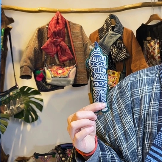 织绣手工制作包挂