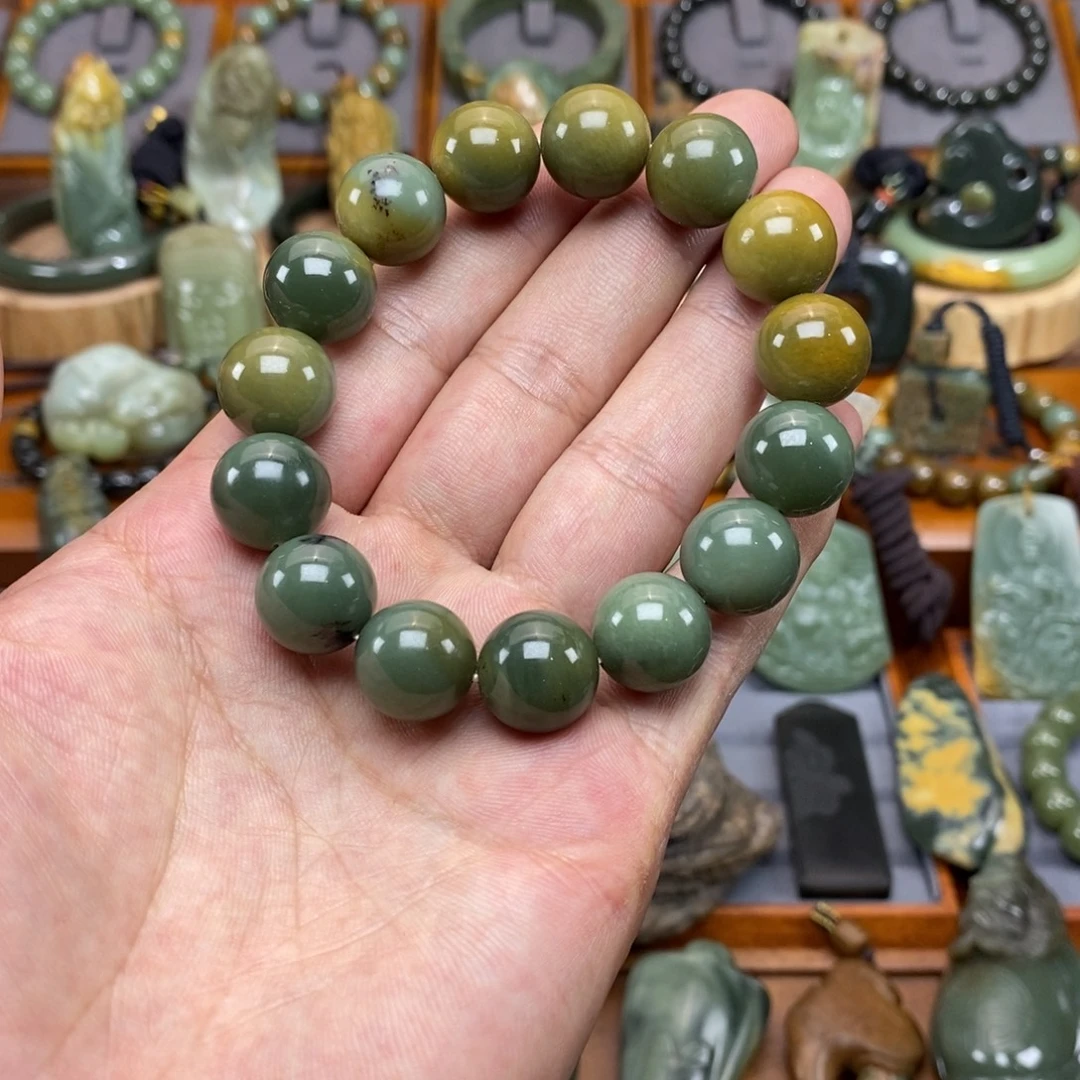 未镶嵌手链岫岩河磨玉（透闪石质玉）