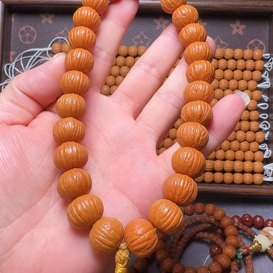 猴头核桃吊坠土豪手持