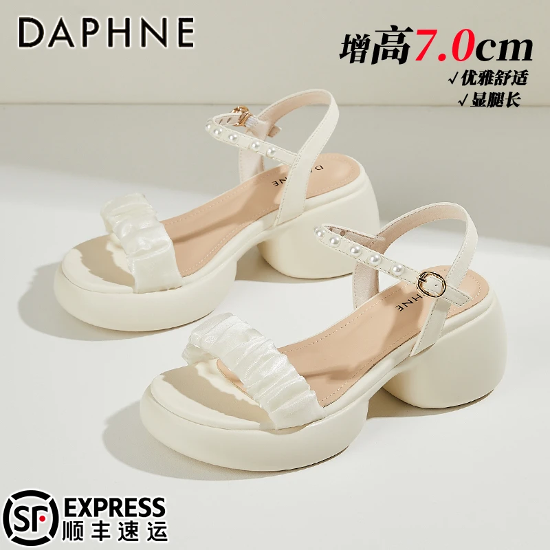 达芙妮+7CM厚底凉鞋女2025夏季新款一字扣带罗马凉鞋休闲沙滩鞋子