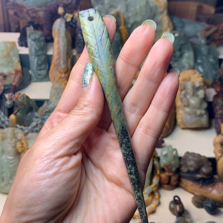 岫岩河磨玉（透闪石质玉）未镶嵌车挂