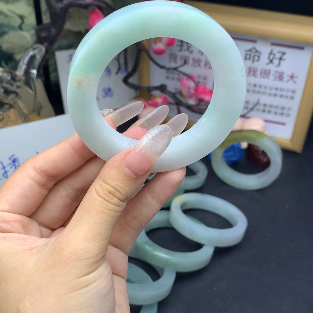 定制翡翠翡翠手镯未镶嵌