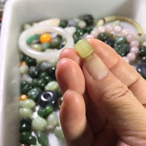 未镶嵌和田玉手机链