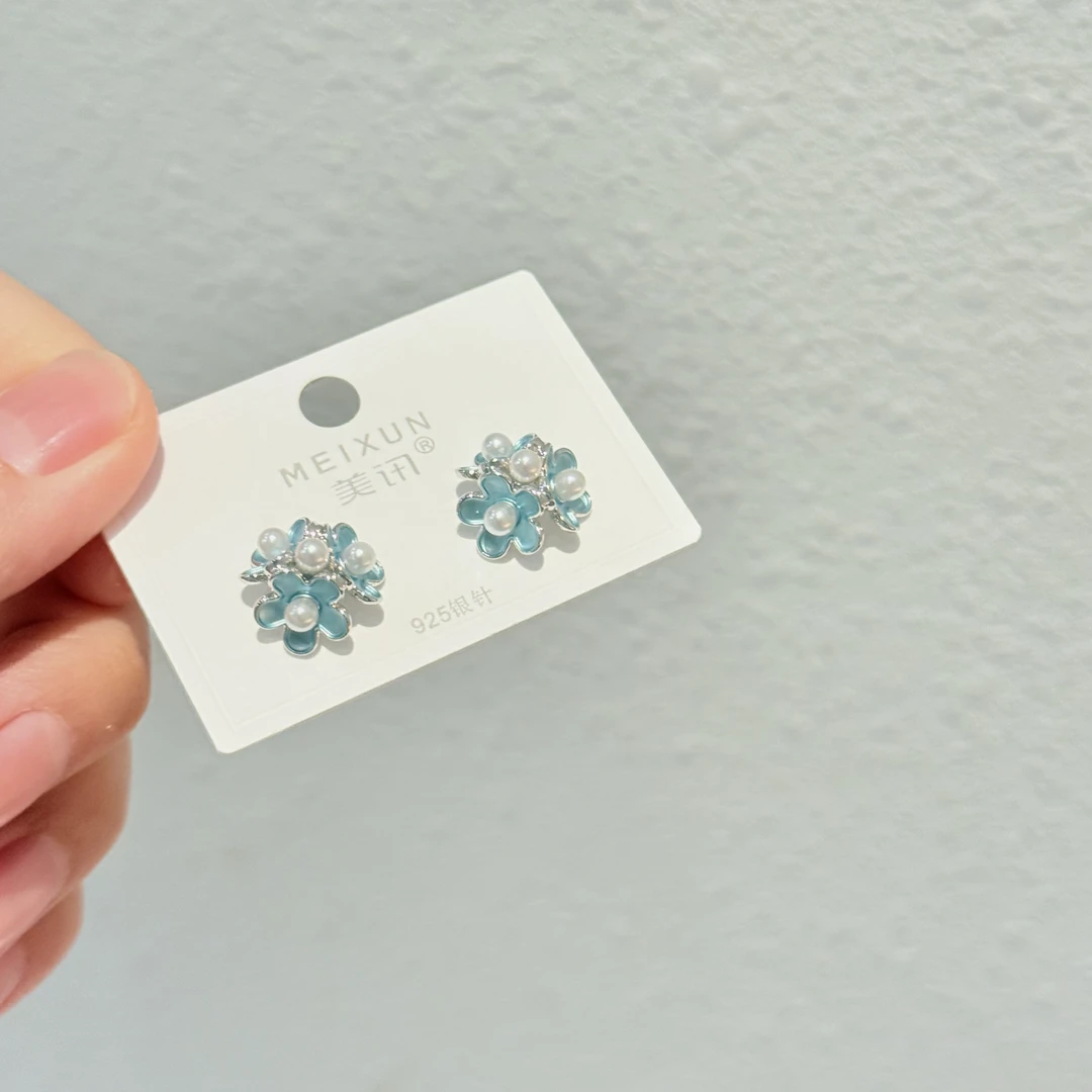 铜合金仿珍珠耳饰 0740绣球花捧花耳钉小米珠花卉耳饰