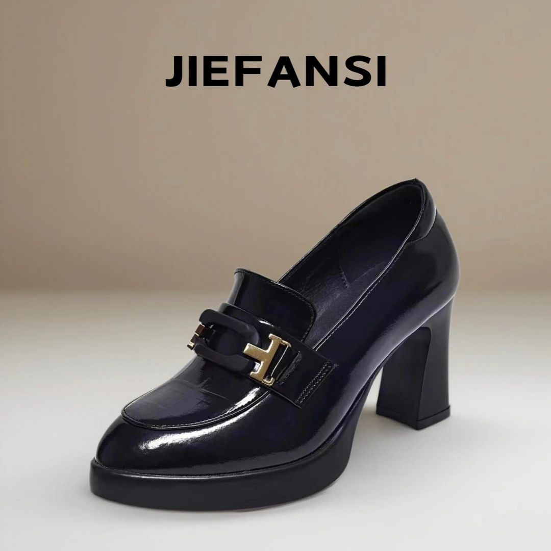 时尚百搭尖头拼接防水台黑色单鞋镶嵌秋季方跟高跟鞋英伦风皮鞋女