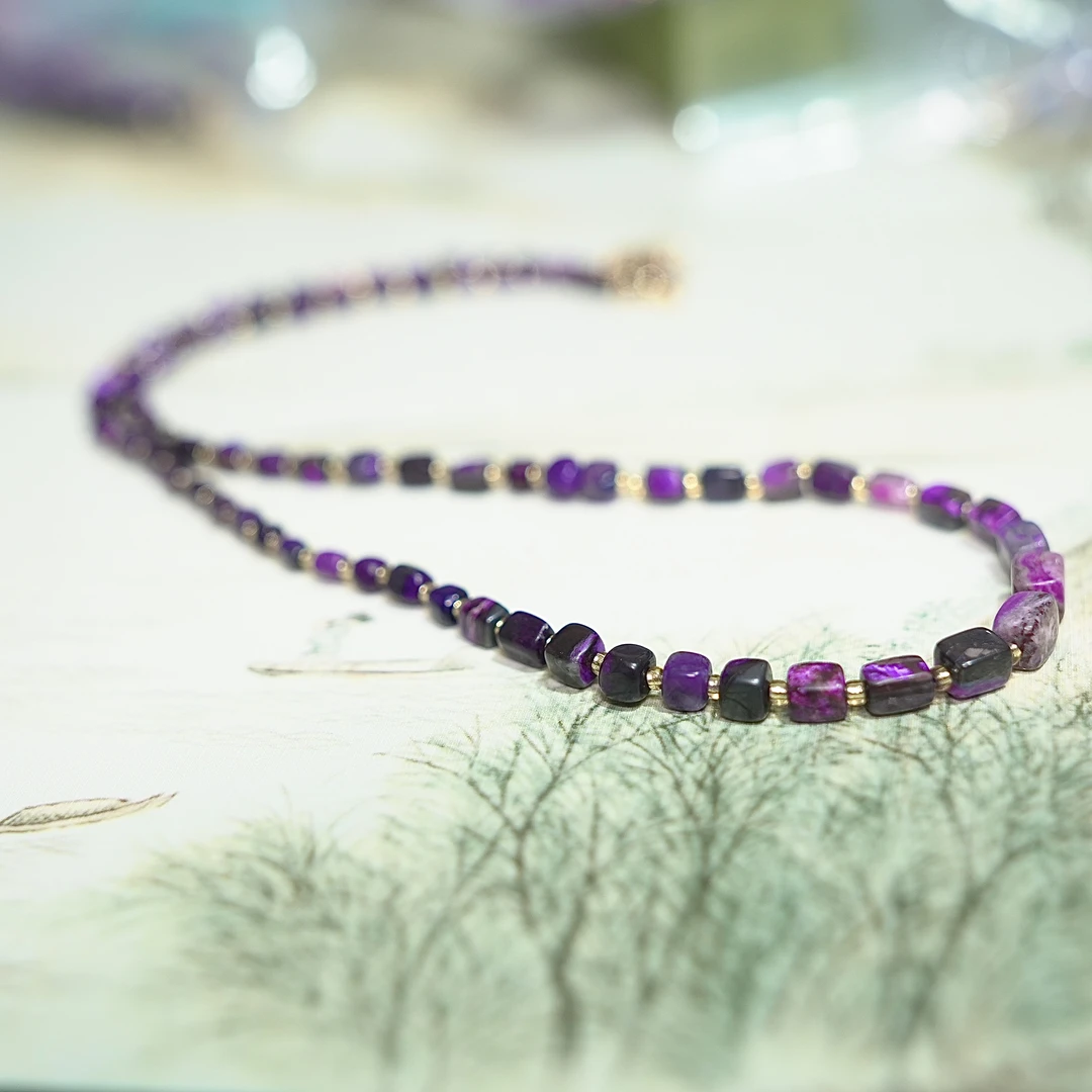 舒俱来火焰红丝绒项链(约3.6-4.5mm)左右133199