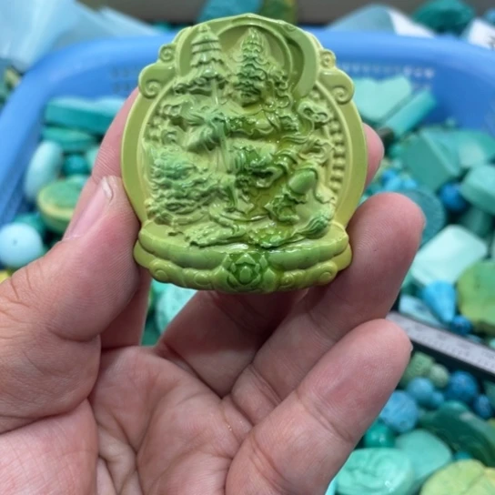 高瓷雕刻精品精美