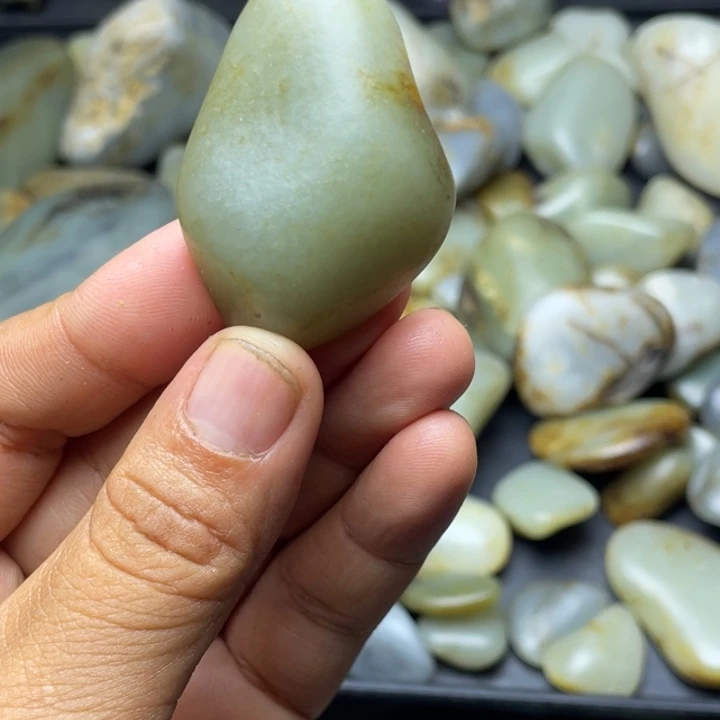 未镶嵌和田玉珠宝半成品