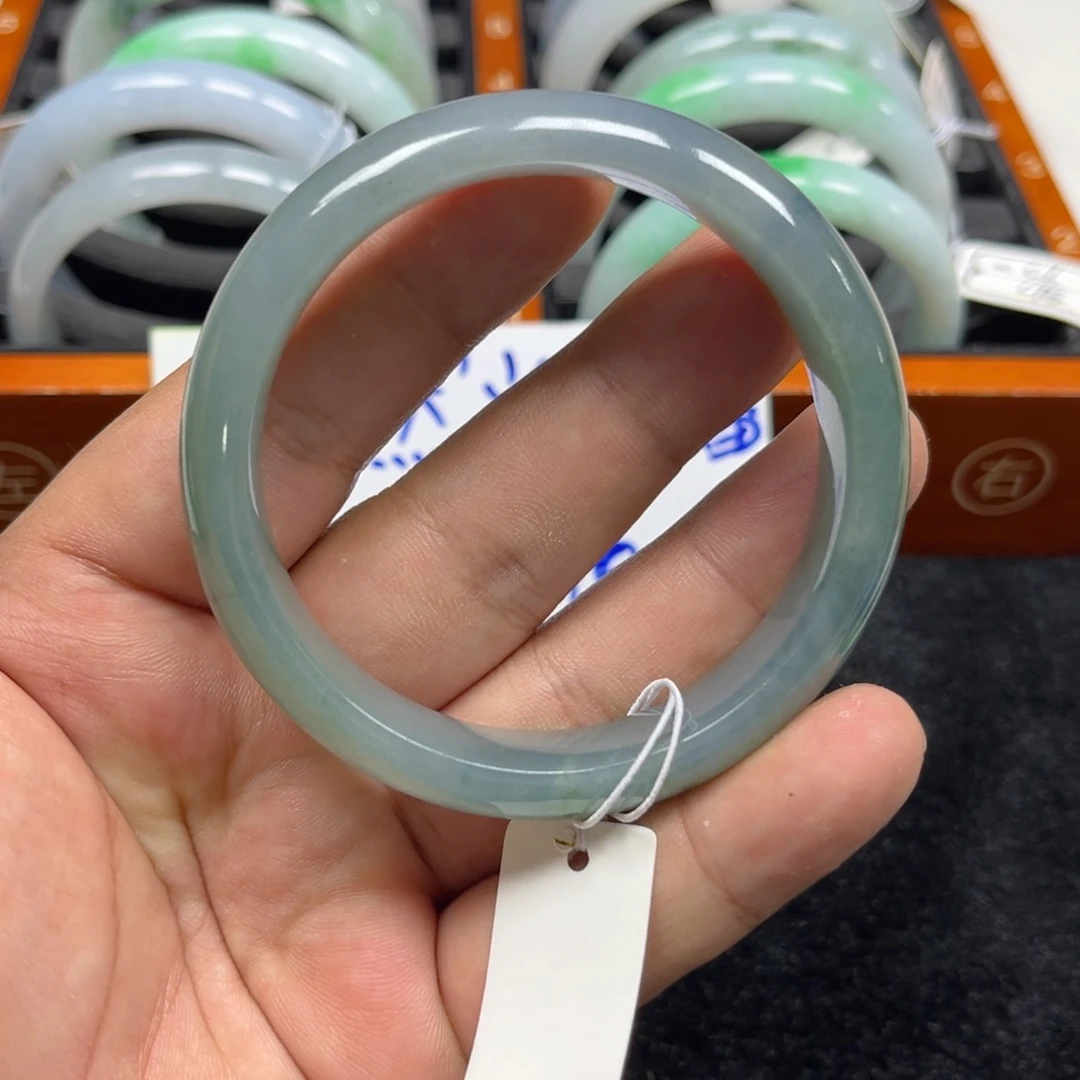 翡翠手镯（开口镯）未镶嵌