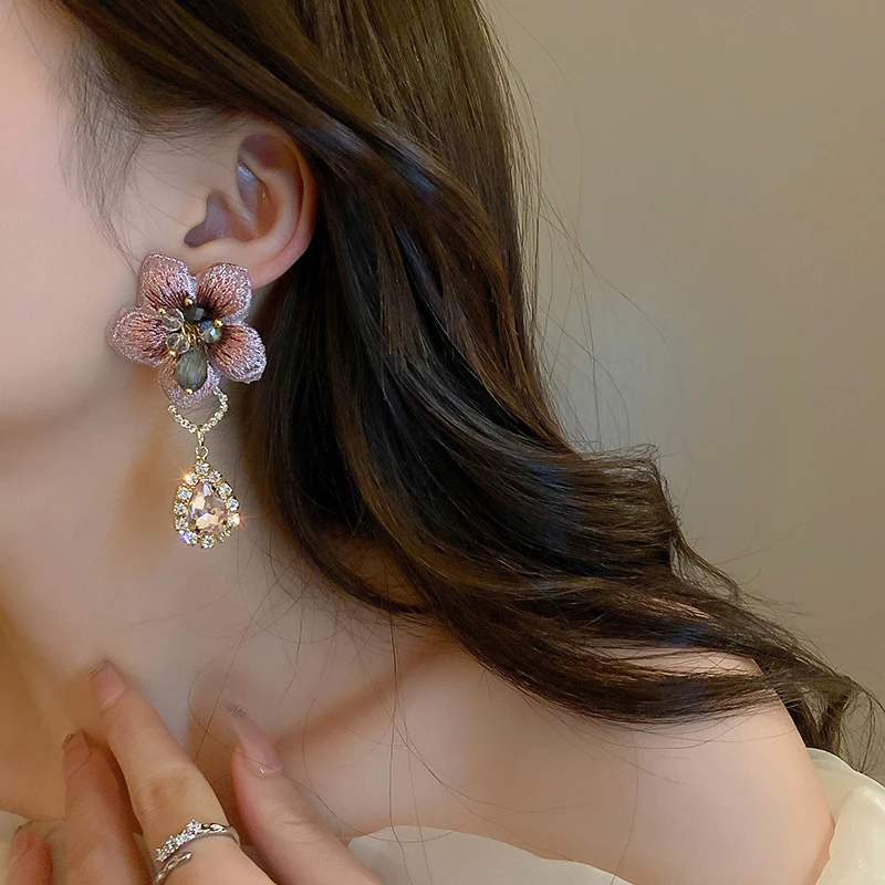 铜合金耳饰 【127】不对称水滴花朵夸张耳环轻奢高级感耳钉小众耳饰