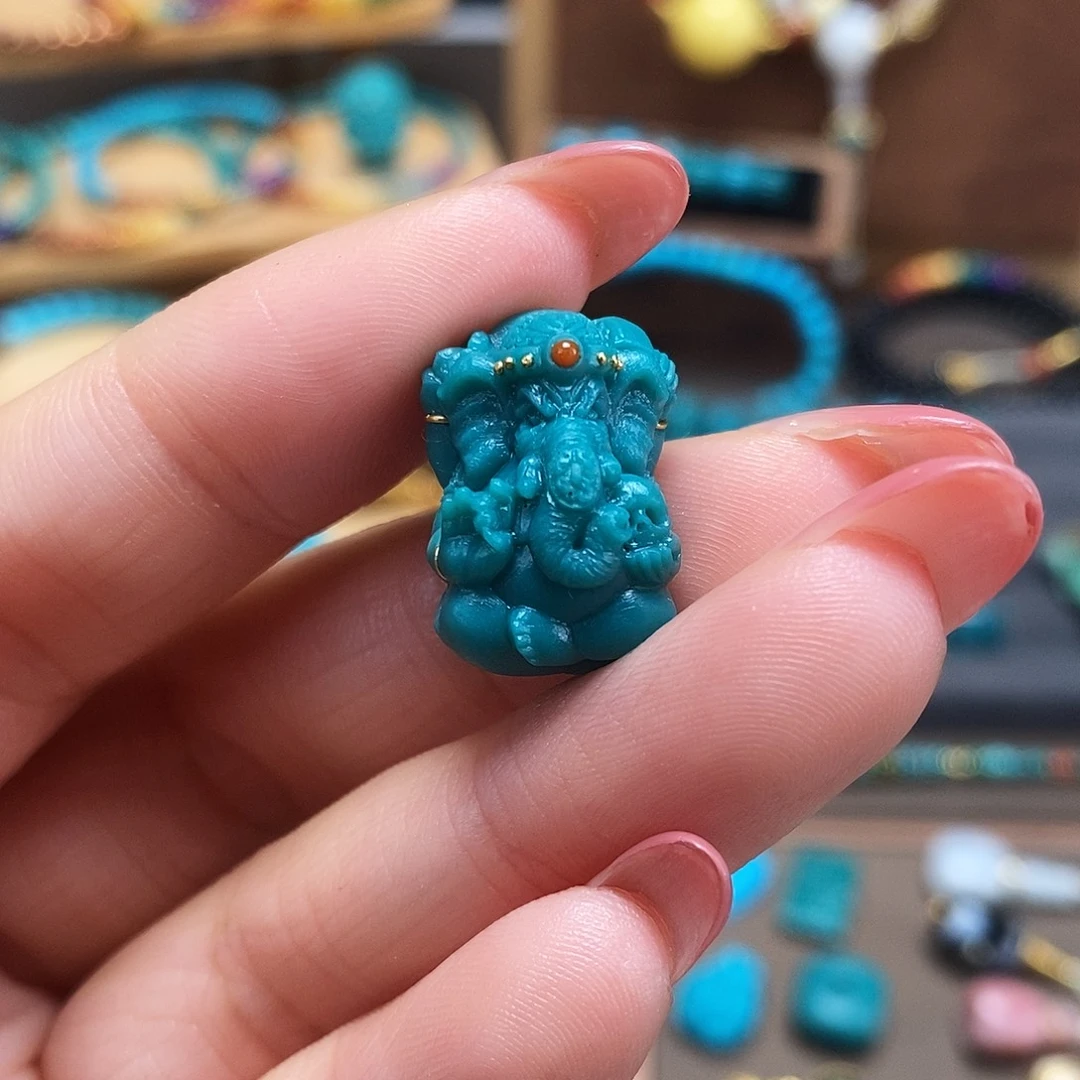 未镶嵌绿松石珠宝奇石