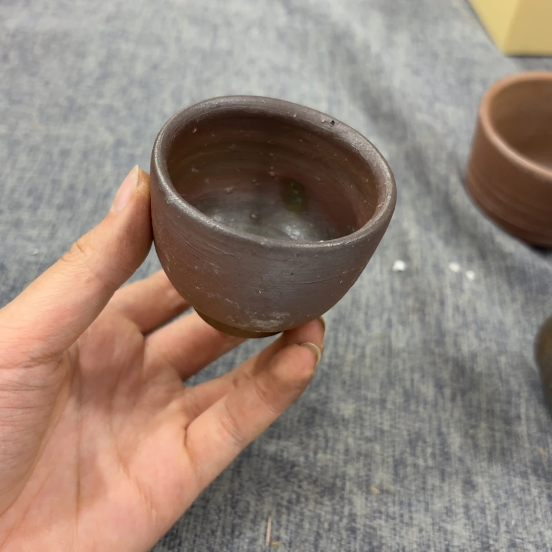 紫砂茶杯非常美丽漂亮的物品
