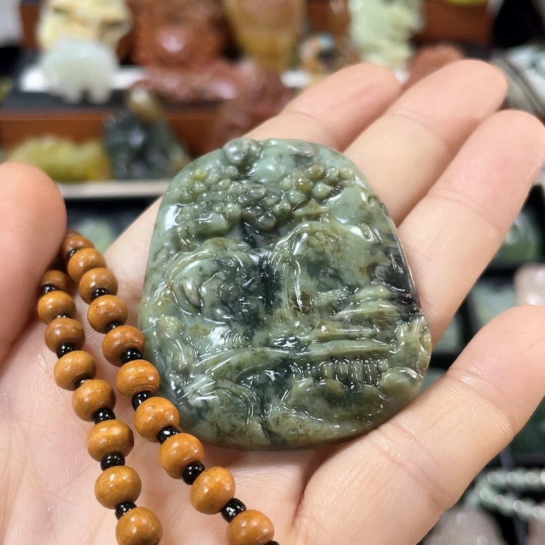 蛇纹石玉颈饰未镶嵌