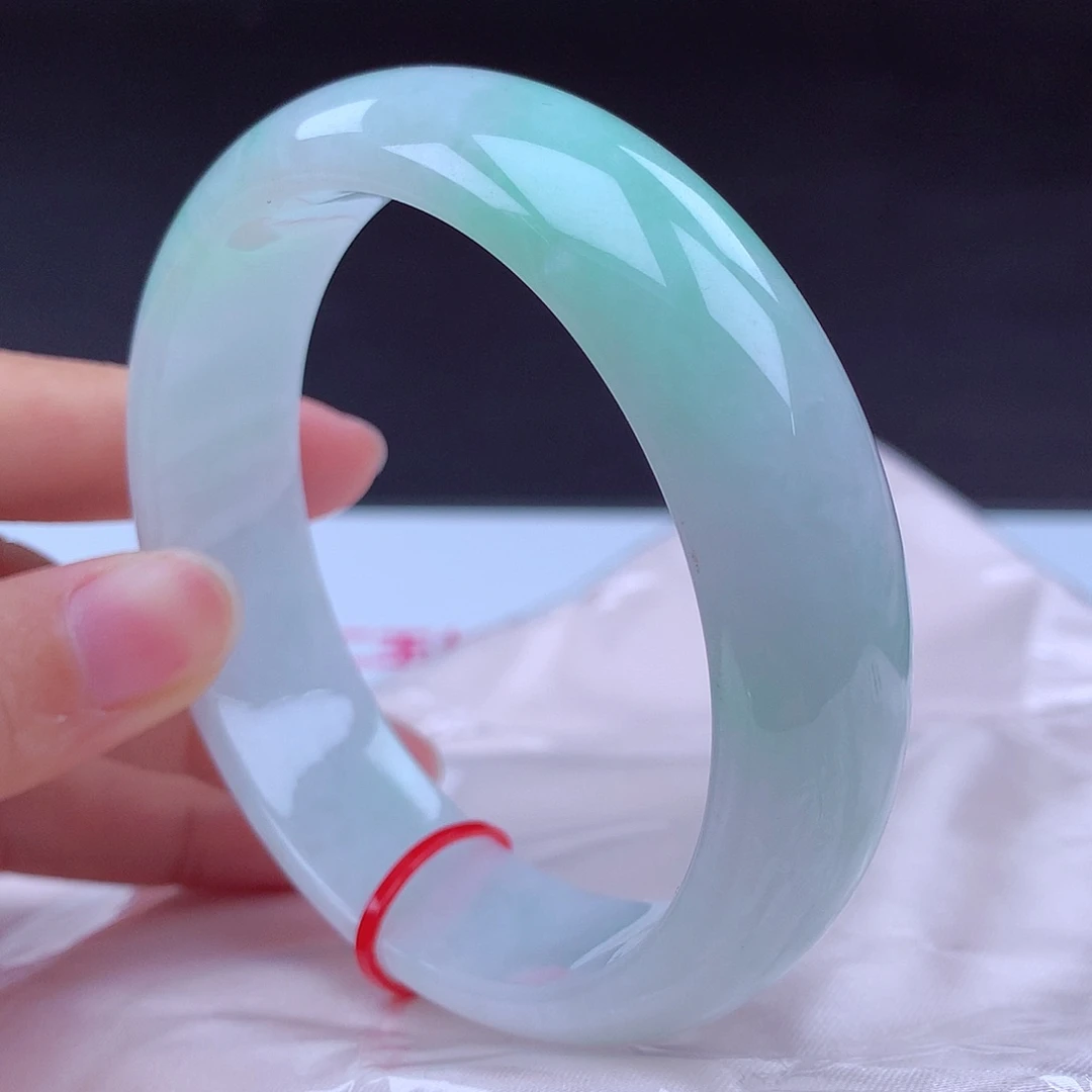 翡翠未镶嵌手镯002012轮胎