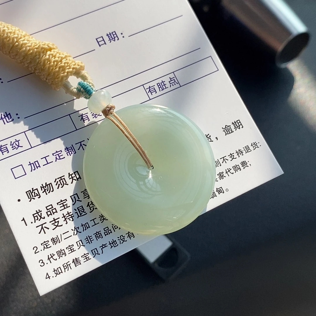 翡翠颈饰未镶嵌翡翠首饰