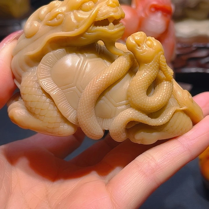 寿山石把***石雕刻艺术作品