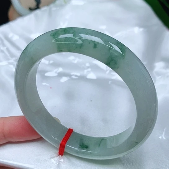 翡翠未镶嵌手镯    05   正圈53