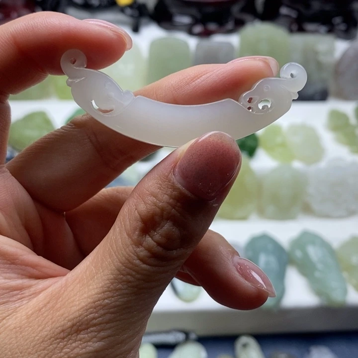 和田玉（糖玉）未镶嵌颈饰14