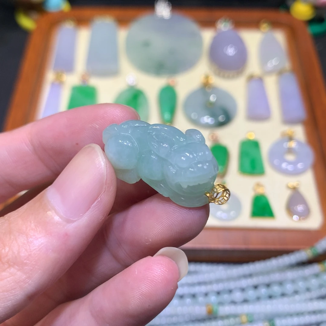 吊坠(不含链)18K金镶嵌翡翠