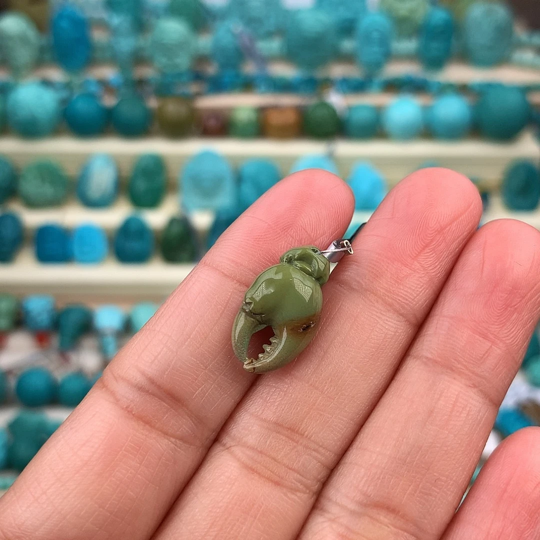 绿松石未镶嵌珠宝奇石