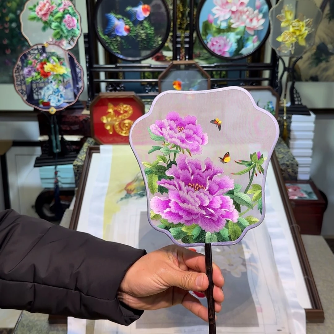 刺绣刺绣工艺精湛