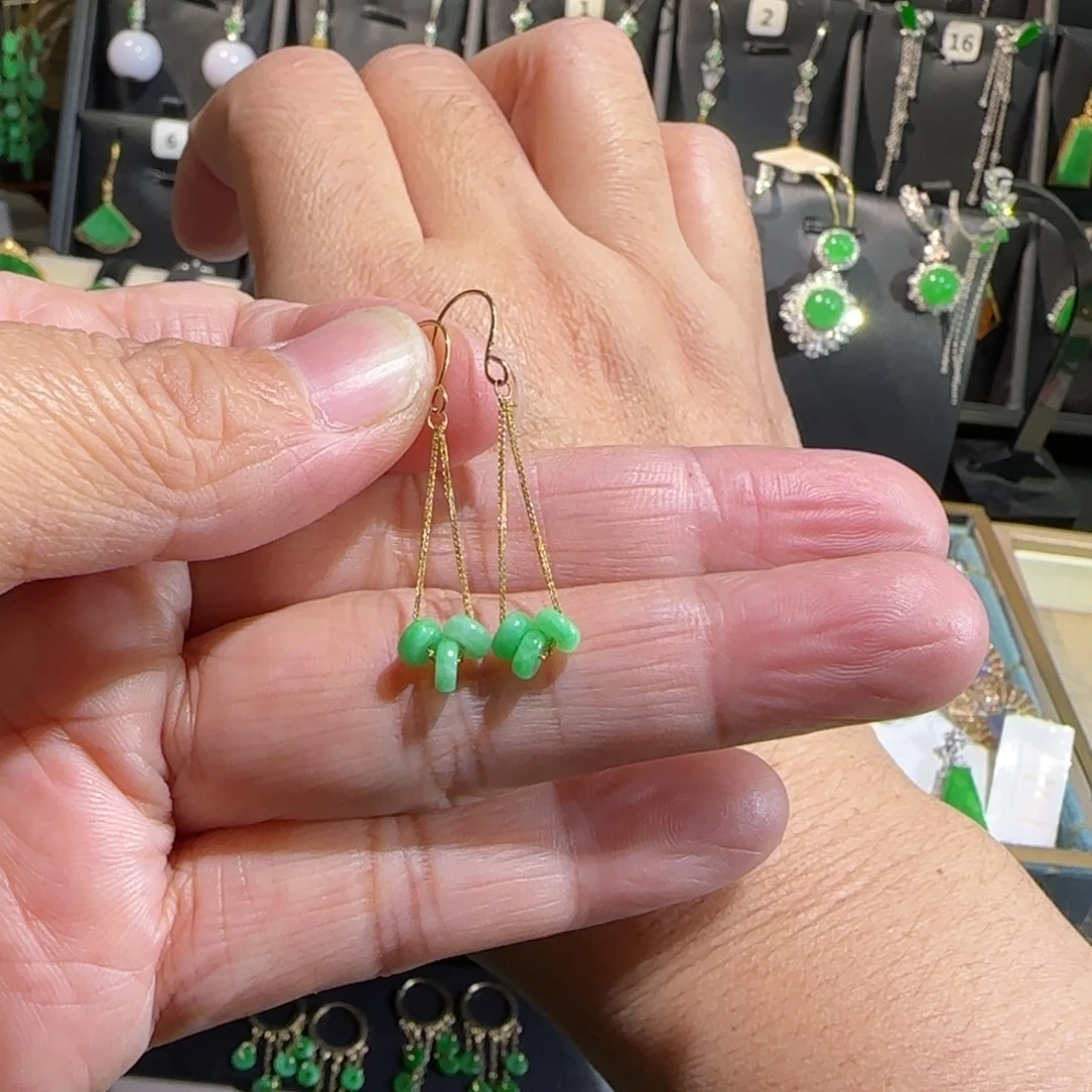 翡翠18K金镶嵌颈饰耳钩