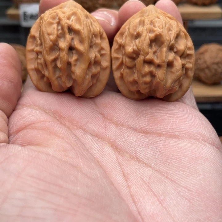 把件桃核野生九天玄凤34头货