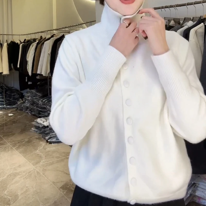 新款百搭显瘦高领减龄小众上衣针织上衣LK2507058