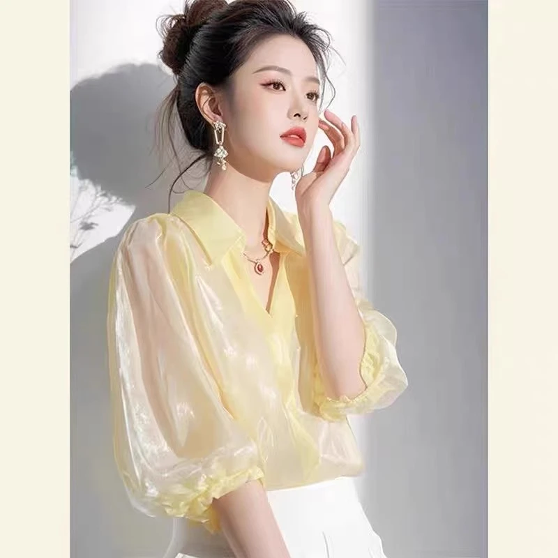 今年流行漂亮高级感超好看上衣独特别致设计感小众奶黄色衬衫女装