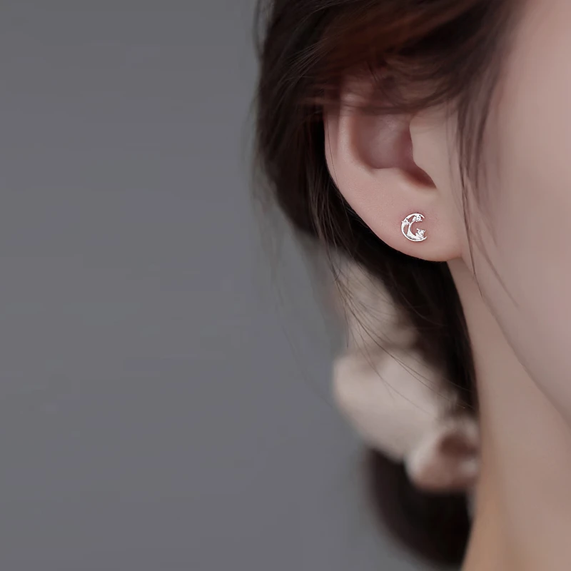 925银耳饰 925纯银蝴蝶月亮耳钉女2025新款爆款春百搭高级感耳饰