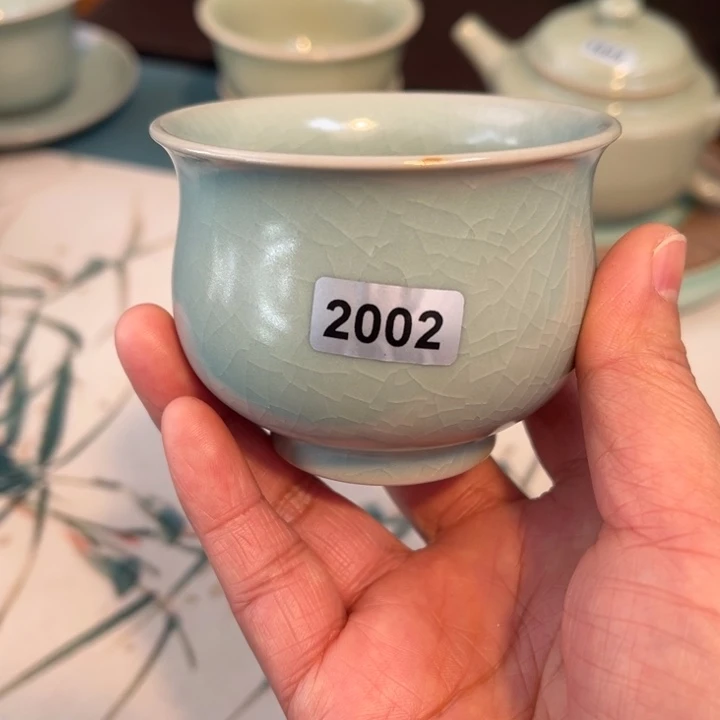 瓷摆件2002手工玉兰杯大瑕