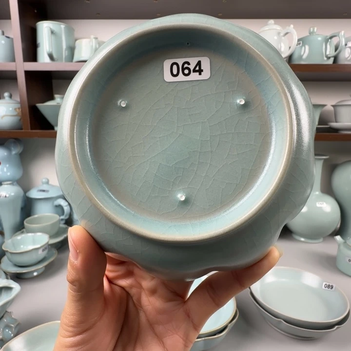 瓷片汝瓷莲花洗支钉烧仿古釉大瑕064