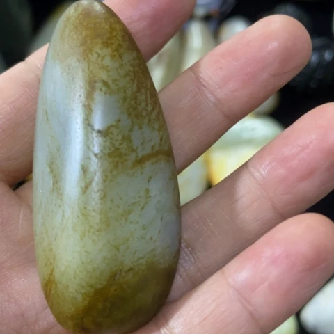 未镶嵌和田玉（糖玉）车挂