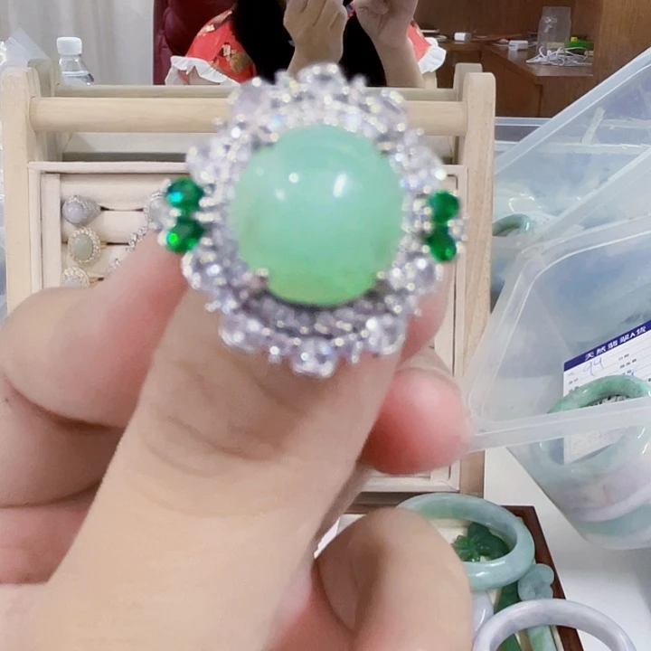 翡翠未镶嵌颈饰天然翡翠