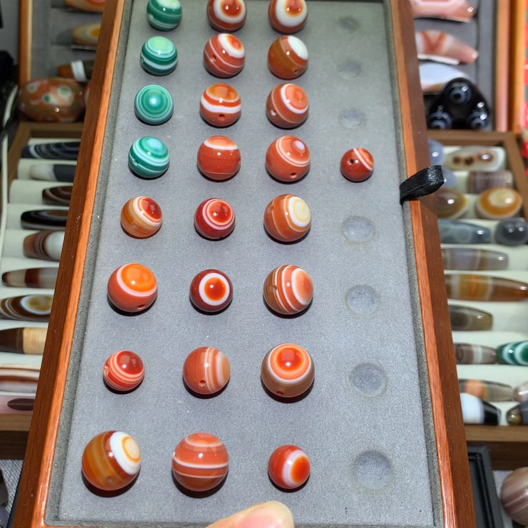 玛瑙/玉髓颈饰未镶嵌?**?