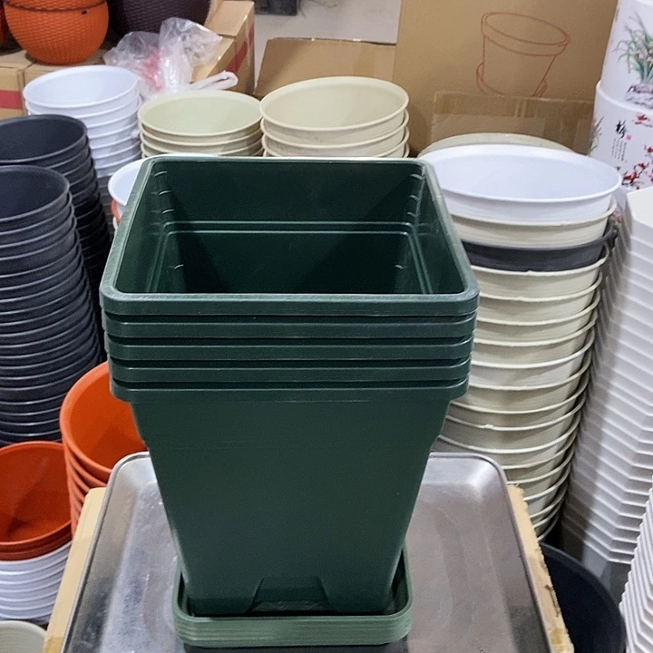 塑料方形口20高22绿色带拖5个