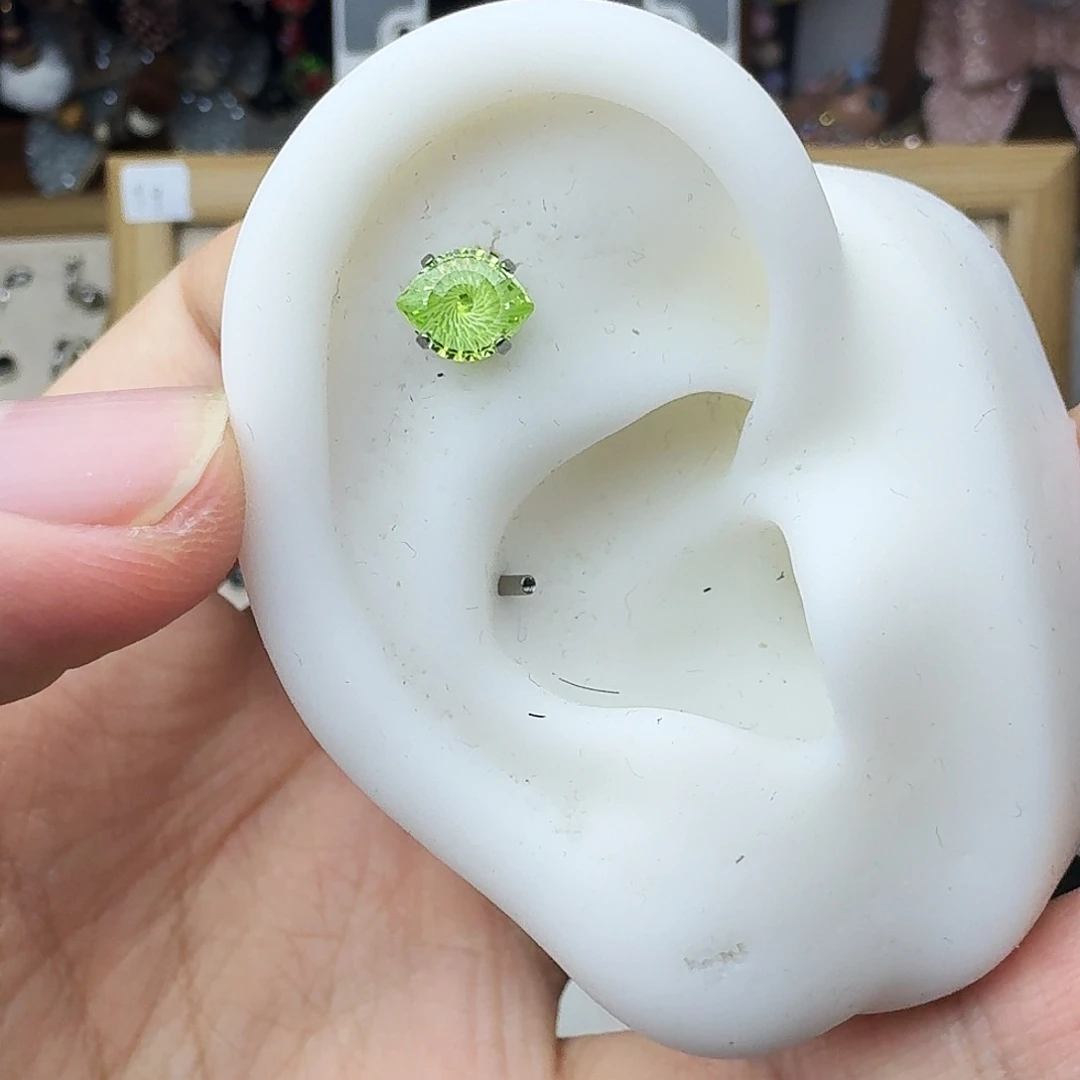 锆石铜合金合金恶魔之眼.苹果