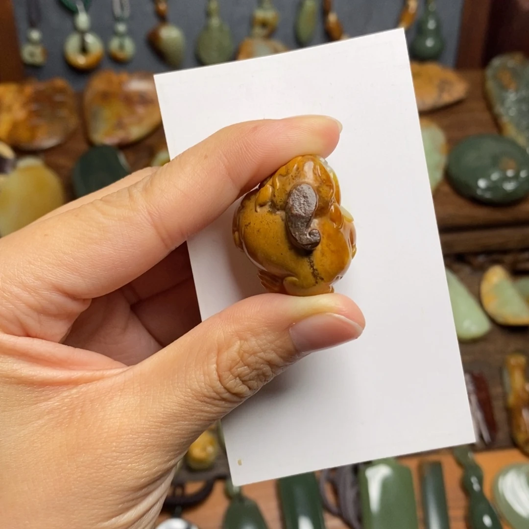 *****岫岩河磨玉（透闪石质玉）未镶嵌颈饰